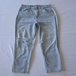 Wild Fable Super High Rise Tapered Jean Light Wash Distressed Mom Jeans